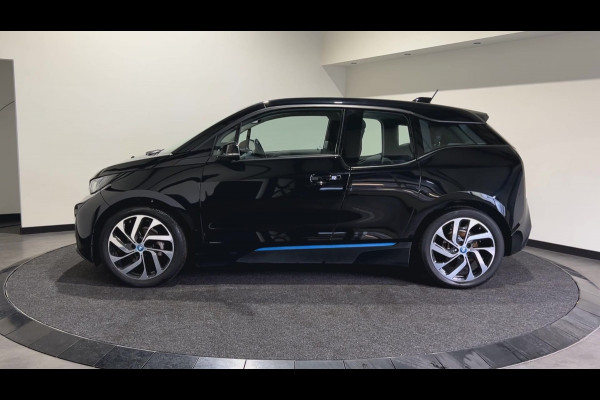 BMW i3 Basis i3 94Ah 33 kWh | Subsidie mogelijk prijs na subsidie € 11.900,-! |