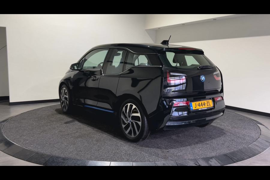 BMW i3 Basis i3 94Ah 33 kWh | Subsidie mogelijk prijs na subsidie € 11.900,-! |