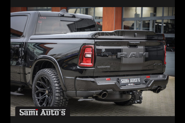 Dodge Ram PREMIUM NIGHT EDITION | MAY 2025 BOM VOL + 14.4 INCH SCHERM | LUCHTVERING | HUD | HURRICAN 420PK 636 Nm TWIN TURBO | PRIJS MET L DUBBELE CABINE | PICK UP | 5 PERSOONS | DC | GRIJSKENTEKEN | VOORRAAD NR 2232 - 3424