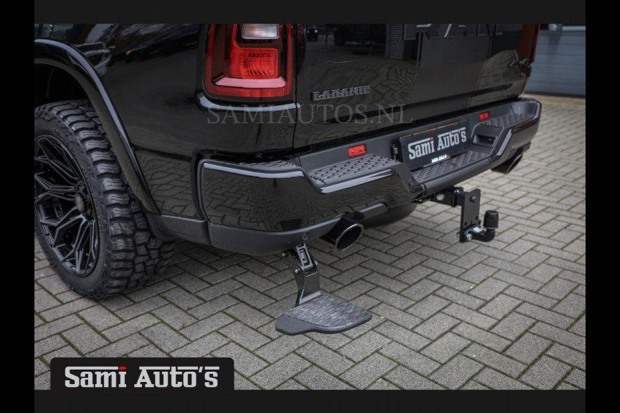 Dodge Ram PREMIUM NIGHT EDITION | MAY 2025 BOM VOL + 14.4 INCH SCHERM | LUCHTVERING | HUD | HURRICAN 420PK 636 Nm TWIN TURBO | PRIJS MET L DUBBELE CABINE | PICK UP | 5 PERSOONS | DC | GRIJSKENTEKEN | VOORRAAD NR 2232 - 3424