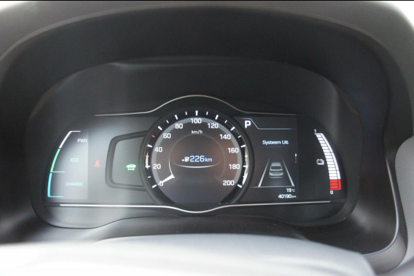 Hyundai IONIQ Comfort EV ACC|Camera|CarPlay|Navi|PrivacyGlas