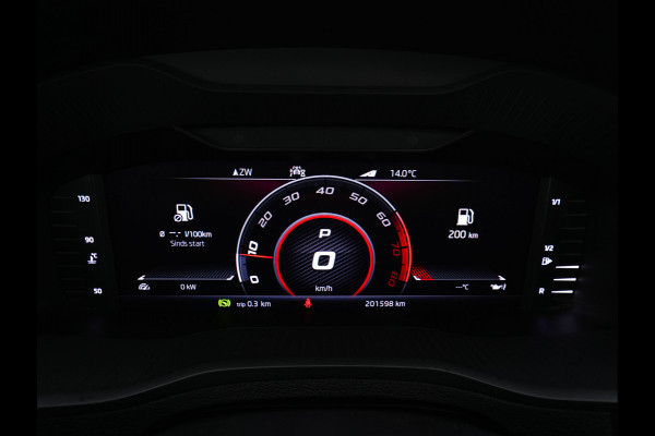 Škoda Karoq 1.5 TSI ACT Sportline Business Aut. *PANO | DIGI-COCKPIT | SOFT-LEATHER | CANTON-AUDIO | DAB | SHIFT-PADDLES | KEYLESS | CAMERA | NAVI-FULLMAP | ECC | PDC | CRUISE | APP.CONNECT | SPORT-SEATS | 18''ALU*