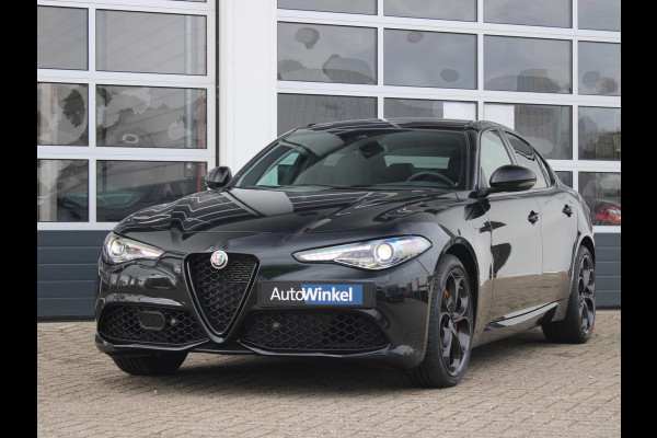 Alfa Romeo Giulia 2.0 Turbo Aut. 320pk AWD Veloce | Schuif-/Kanteldak | Xenon | Navi | Leder | Apple Carplay | 19" | Adas 2 | Stoel-/stuurverwarming | Camera | Harman Kardon