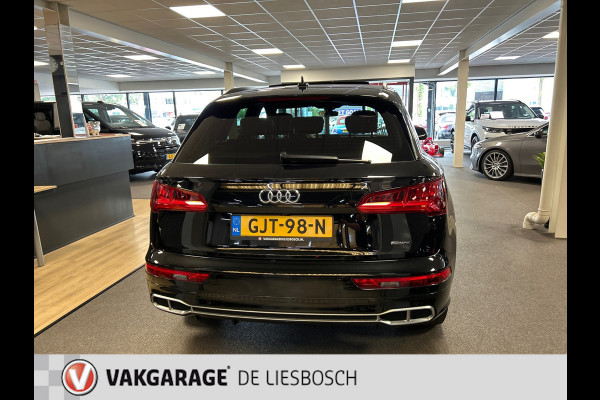 Audi Q5 55 TFSI e quattro S-line / Panorama-dak / leder-alcantara / Led-matrix