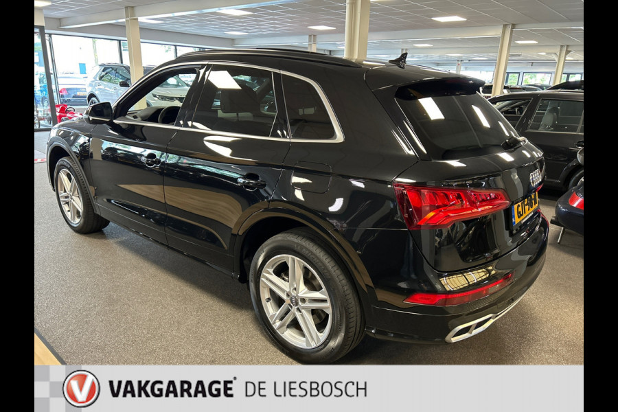 Audi Q5 55 TFSI e quattro S-line / Panorama-dak / leder-alcantara / Led-matrix