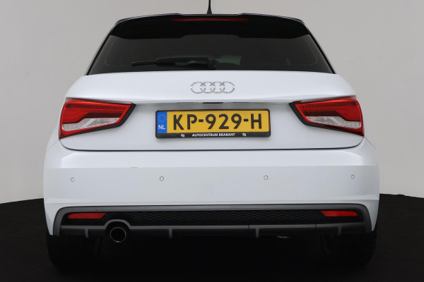 Audi A1 Sportback 1.0 TFSI Sport Automaat (NAVIGATIE, STOELVERWARMING, CRUISE CONTROL, NL-AUTO, GOED ONDERHOUDEN)