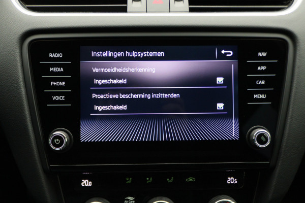 Škoda Octavia Combi 1.0 TSI Greentech Ambition Business Climate, Cruise, Navigatie, Apple CarPlay/Android Auto, PDC, Getint Glas