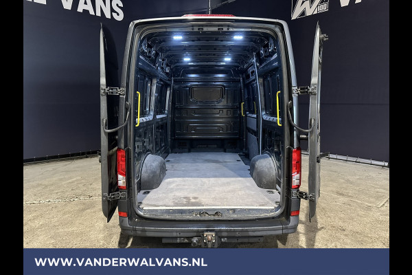 Volkswagen Crafter 2.0 TDI L3H3 L2H2 Euro6 Airco | Trekhaak | Parkeersensoren Bijrijdersbank