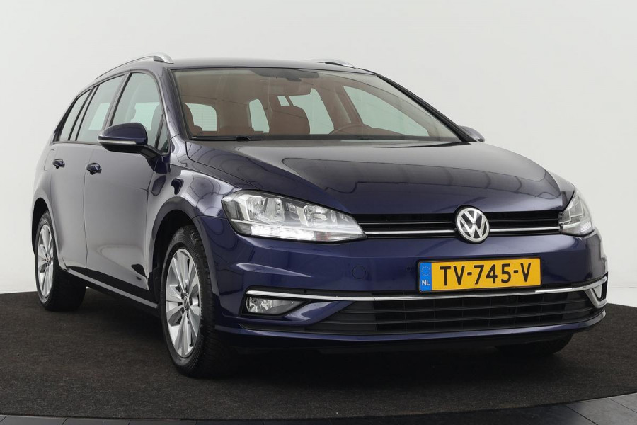 Volkswagen Golf 1.6 TDI Comfortline | Stoelverwarming | Trekhaak | Adaptive cruise | Carplay | Camera | Massage | Alcantara | Navigatie