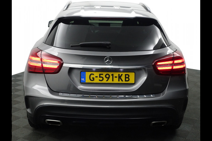 Mercedes-Benz GLA 180 AMG Night Edition Aut- Panodak I Sfeerverl. I Leer I Camera I Stoelverw.