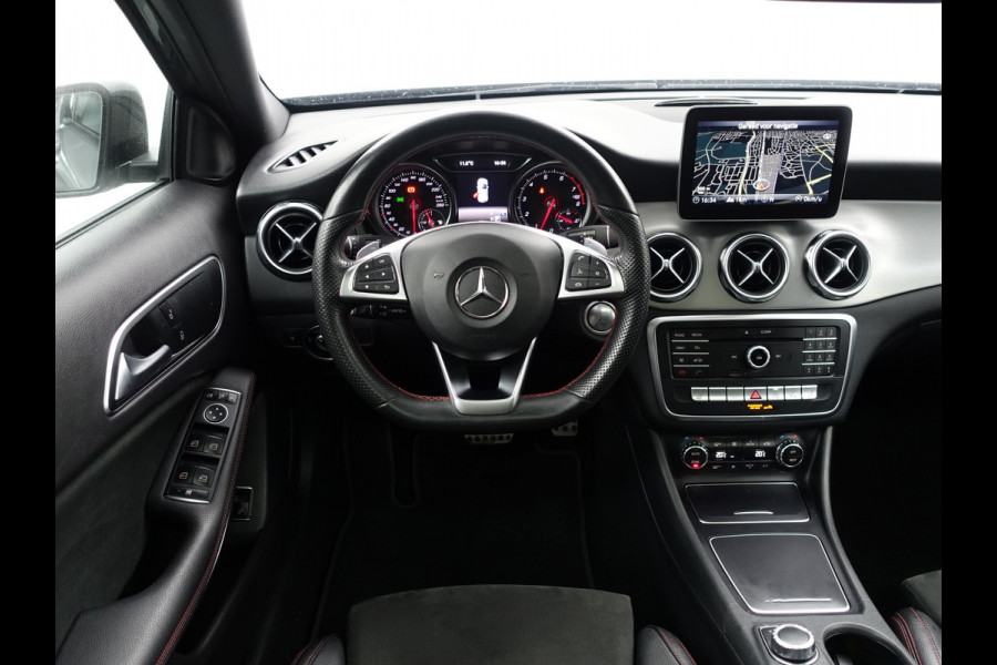 Mercedes-Benz GLA 180 AMG Night Edition Aut- Panodak I Sfeerverl. I Leer I Camera I Stoelverw.