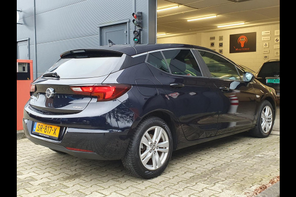 Opel Astra 1.4 Online Edition / NWE BEURT + REMMEN / P.SENSOR / CLIMATE CONTR. / CARPLAY / PRIVACY GLASS / CAMERA / COMF.STOELEN !