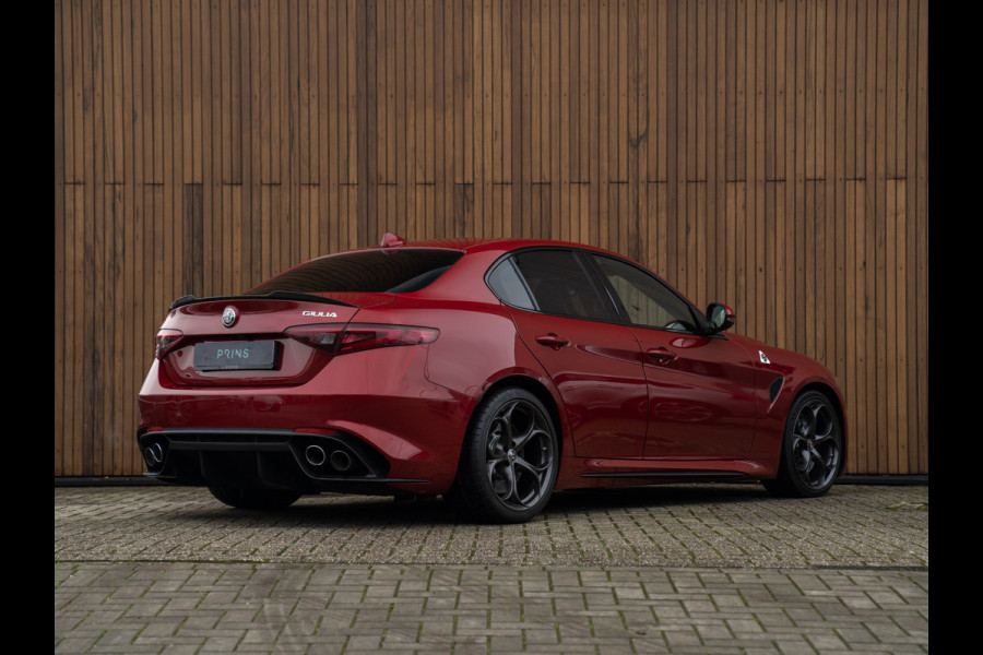 Alfa Romeo Giulia 2.9 V6 Quadrifoglio | Carbon stoelen | Top onderhouden