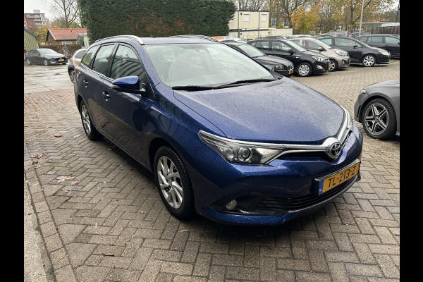 Toyota Auris Touring Sports 1.2T Energy | Achteruitrijcamera | Cruise control |