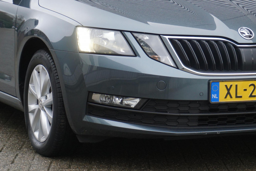 Škoda Octavia Combi 1.0 TSI 115PK Ambition Business Carplay /Trekhaak/Chrome sierlijsten