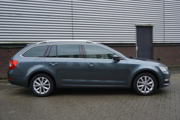 Škoda Octavia Combi 1.0 TSI 115PK Ambition Business Carplay /Trekhaak/Chrome sierlijsten