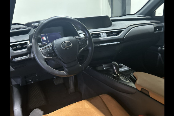 Lexus UX 300e 54 kWh | Elektrisch verstelbare stoelen | Adaptieve cruise control | Lane assist