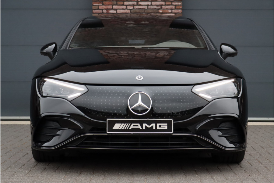 Mercedes-Benz EQE 500 4MATIC AMG Line 91 kWh | Hyperscreen | Achterasbesturing | Airmatic | Distronic+ | Stoelventilatie | Massage | Verwarmd Stuurwiel | Burmester | Digital Light | Panoramadak |