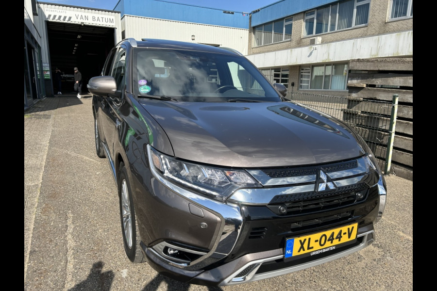 Mitsubishi Outlander 2.4 PHEV Instyle Leder Dak