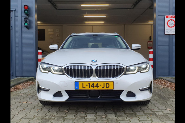 BMW 3 Serie Touring 330e High Executive / ONDERHOUDSCONTR. / ELEKTR. TREKH. / PANO / LASER / KEYLESS / HEAD-UP / ACC / HARM-KARD.!