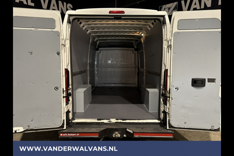 Peugeot Boxer 2.0 BlueHDI 131pk **BPM VRIJ voor de Ondernemer** L3H2 Euro6 Airco | BPM VRIJ | 3000kg Trekhaak Cruisecontrol