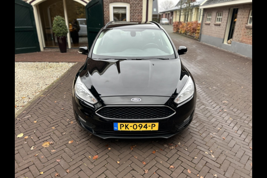 Ford FOCUS Wagon 1.0 125pk L. Edition Navi, Carplay, LMV, Trekhaak, PDC