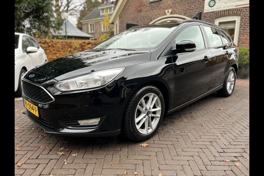 Ford FOCUS Wagon 1.0 125pk L. Edition Navi, Carplay, LMV, Trekhaak, PDC