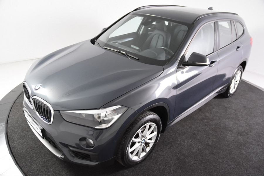 BMW X1 sDrive16d BMW X1 S-drive *Navigatie*Leer*Stoelverwarming*