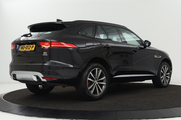 Jaguar F-Pace 3.0 S AWD 30d | Panoramadak | Head-Up | Trekhaak | Stoelverwarming | Leder | Meridian | Keyless | Camera | Navigatie