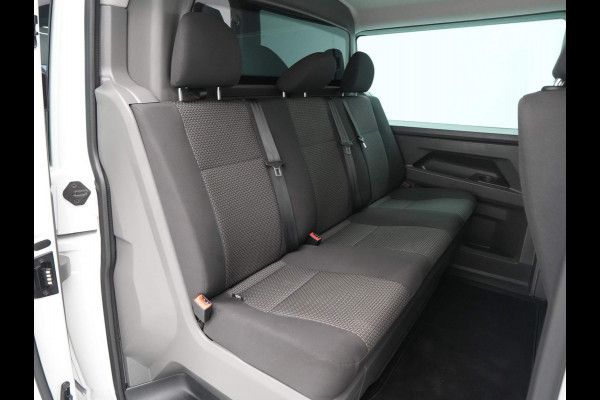 Volkswagen Transporter 2.0 TDI L2H1 30 DC Highline Navigatie Pdc Airco Cruise