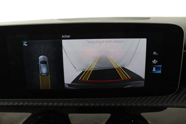 Mercedes-Benz A-Klasse 180 Sport Solution (PANORAMADAK, STOELVERWARMING, ACHTERUITRIJCAMERA, 1e EIGENAAR, GOED ONDERHOUDEN)