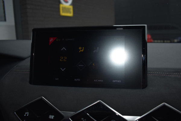 DS DS 3 Crossback 1.2 PureTech 100PK Performance Line+ | Camera | Carplay | Stoelverwar. | Incl. Garantie