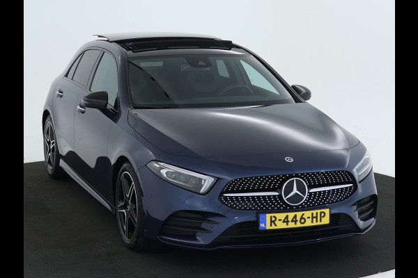 Mercedes-Benz A-Klasse 180 Business Solution AMG | Panoramadak | 5 spaaks Lichtmetalen velgen | MBUX wide screen | Navigatie | Parking support | Inclusief 24 maanden MB Certified garantie voor Europa.