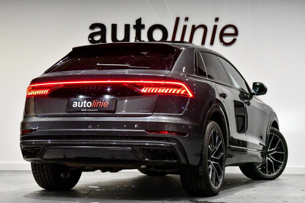 Audi Q8 55 TFSI e quattro Comp., 3x S-Line. RS zetels, Carbon, Softcl, Pano, ACC, 360, HUD, Keyless, Dodeh, Stuurvw, Trekhaak!