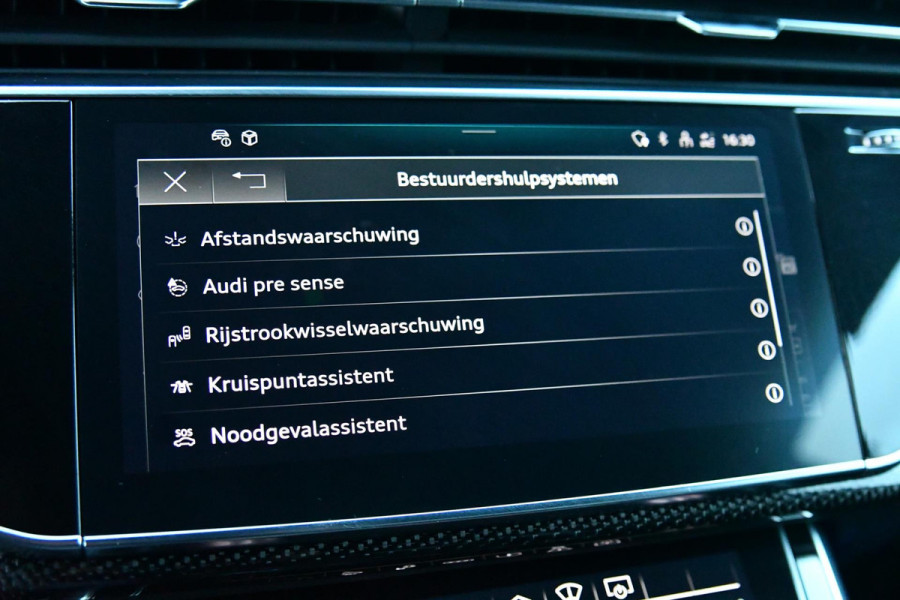 Audi Q8 55 TFSI e quattro Comp., 3x S-Line. RS zetels, Carbon, Softcl, Pano, ACC, 360, HUD, Keyless, Dodeh, Stuurvw, Trekhaak!