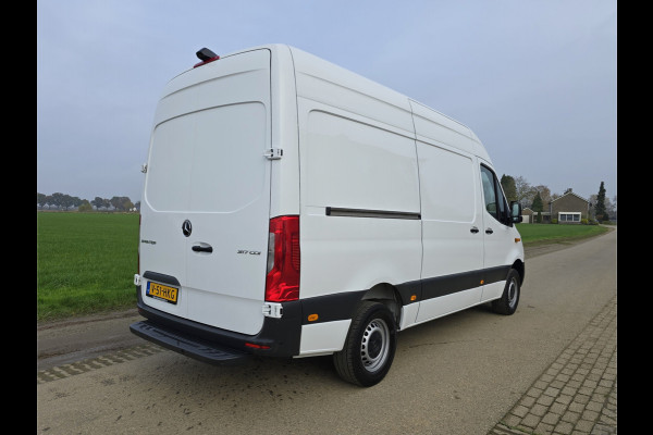 Mercedes-Benz Sprinter 317 1.9 CDI L2 H2 RWD - Euro 6 - 170 Pk - Navi - MBUX - ParkeerCamera - StoelVerwarming