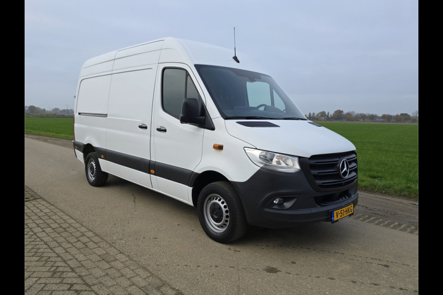 Mercedes-Benz Sprinter 317 1.9 CDI L2 H2 RWD - Euro 6 - 170 Pk - Navi - MBUX - ParkeerCamera - StoelVerwarming