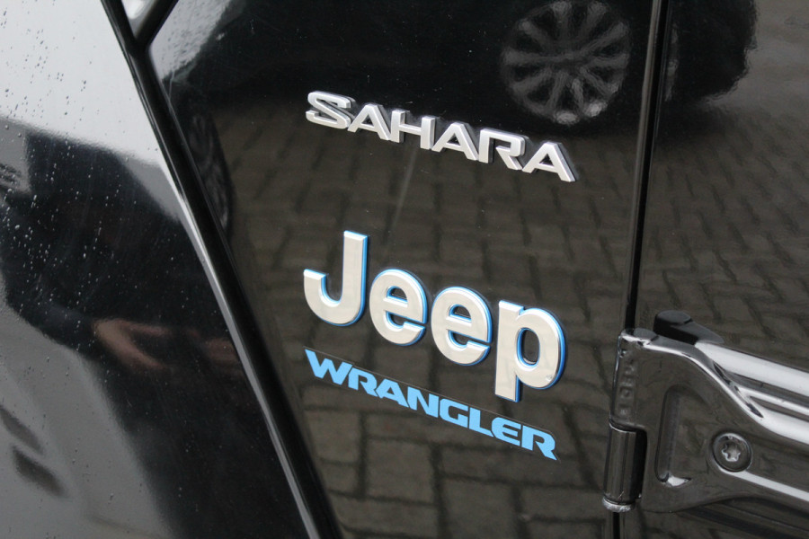 Jeep Wrangler Unlimited 4xe 380 Sahara | Dual Top | Full Options | Alpine | Adaptieve Cruise | BLIS | Leder