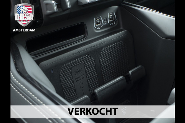 Dodge Ram 1500 Limited 5.7 V8 HEMI E-torque Night Edition / Panoramadak  / Luchtvering / RAMBOX  | Getoonde accessoires zijn verkrijgbaar tegen meerprijs