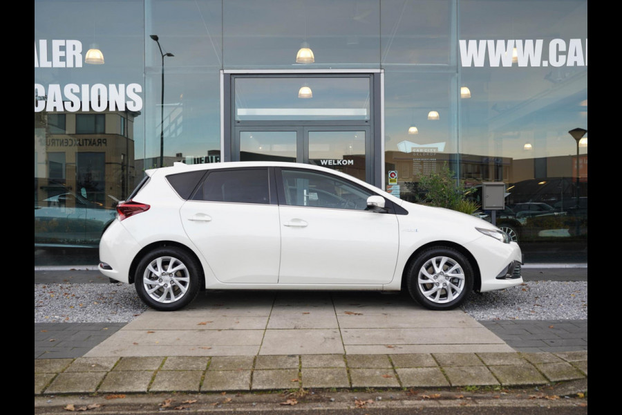 Toyota Auris 1.8 Hybrid Trend / Pano / DAB / Trekhaak / Camera / Navigatie