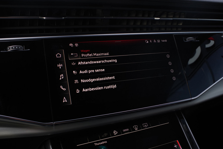 Audi Q8 60 TFSI e 463 PK Quattro Competition Plug-In Hybride, Elek. Trekhaak, Camera, Bang & Olufsen, HUD