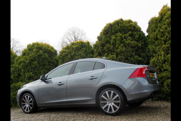 Volvo S60 1.5 T3 Summum Automaat*Navi*Camera*