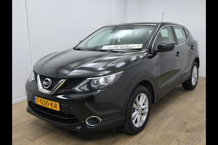 Nissan QASHQAI Occasion automaat | Met trekhaak en parkeercamera | Tweedehands Nissan Qashqai automaat in zwart | Bomvolle auto