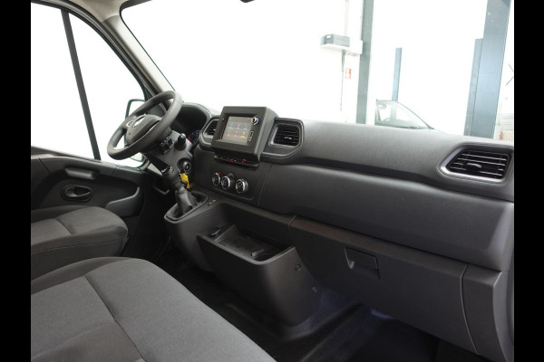 Renault Master T33 2.3 dCi 135PK L2H2 BPM VRIJ! Airco Cruise control Parkeersensoren Navigatie Trekhaak