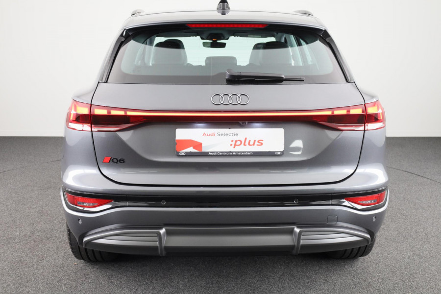 Audi Q6 e-tron Advanced edition performance 100 kWh Tech Plus, leder interieur, tijdelijk met € 4000 duurzaamheidspremie