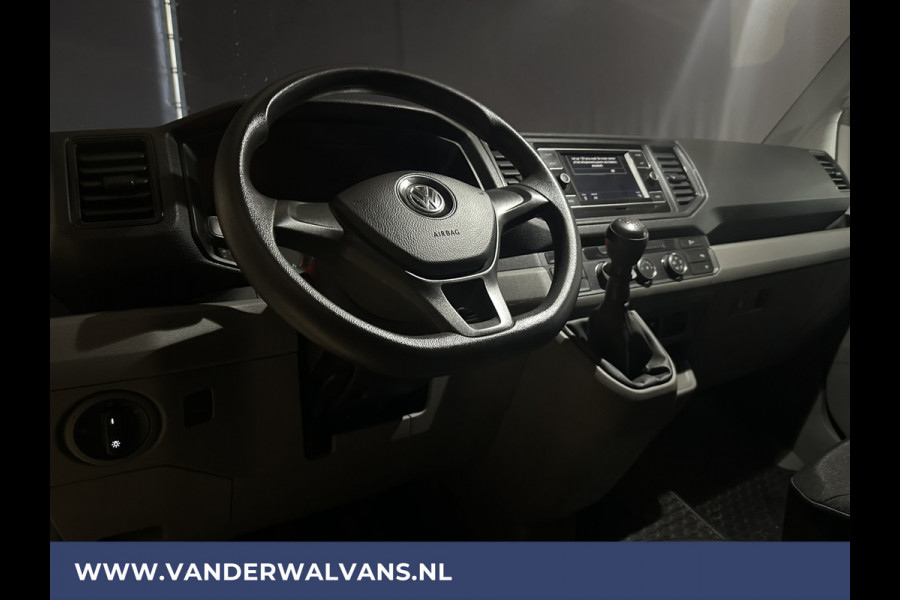 Volkswagen Crafter 2.0 TDI 140pk L3H3 L2H2 Euro6 Airco | Camera | Apple Carplay | Android Auto Parkeersensoren, Bijrijdersbank