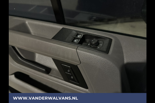 Volkswagen Crafter 2.0 TDI 140pk L3H3 L2H2 Euro6 Airco | Camera | Apple Carplay | Android Auto Parkeersensoren, Bijrijdersbank