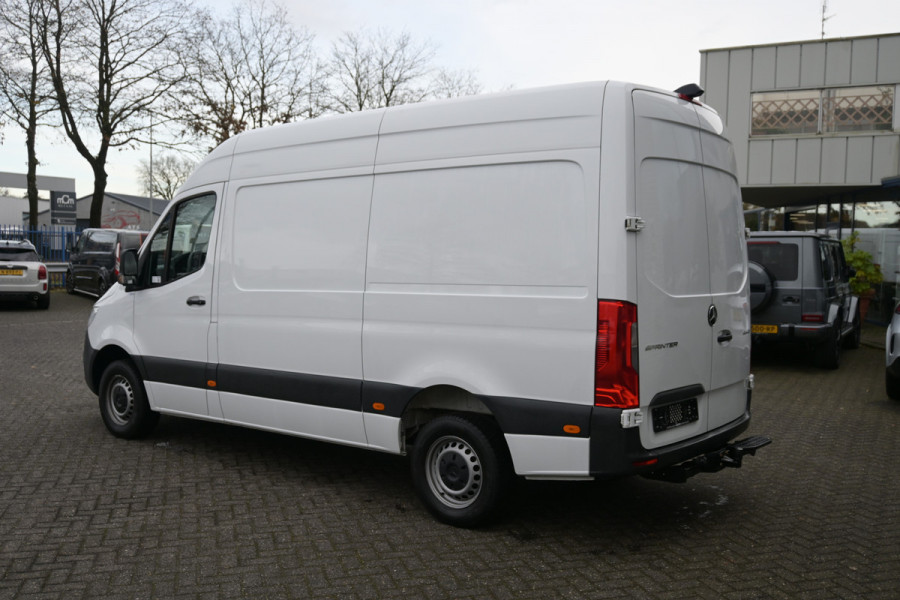 Mercedes-Benz Sprinter 316 CDI L2H2 3500 kg trekhaak, MBUX met camera, Comfort stoel