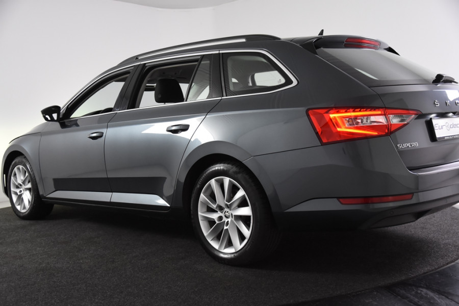 Škoda Superb Combi 1.4 iV Ambition *Navigatie*Camera*Carplay*LED*DAB*