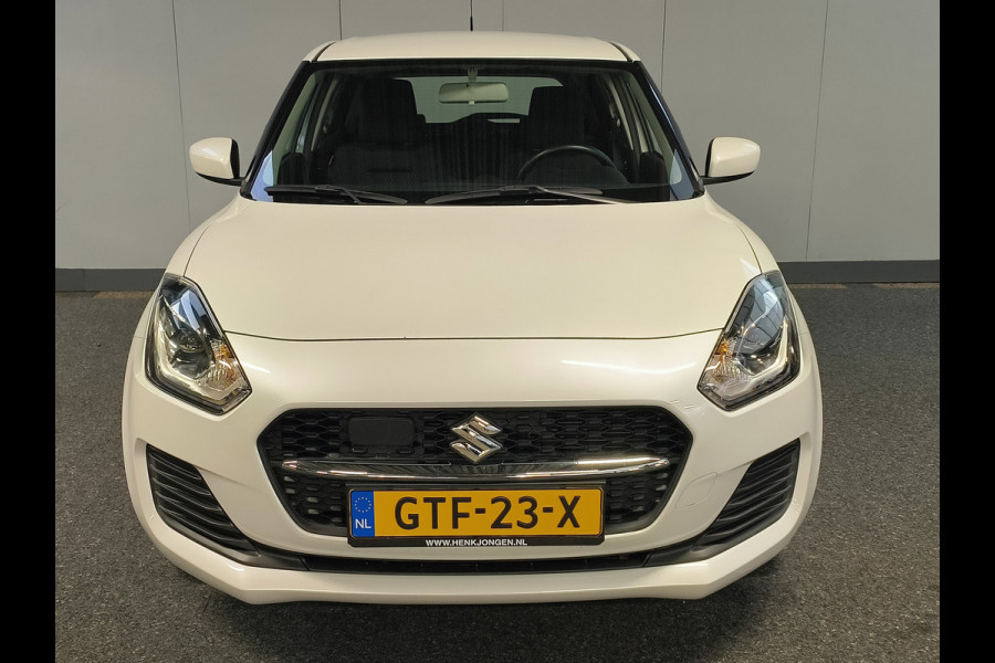 Suzuki Swift 1.2 Comfort Smart Hybrid uit 2021 Rijklaar + 12 maanden Bovag-garantie Henk Jongen Auto's in Helmond,  al 50 jaar service zoals 't hoort!